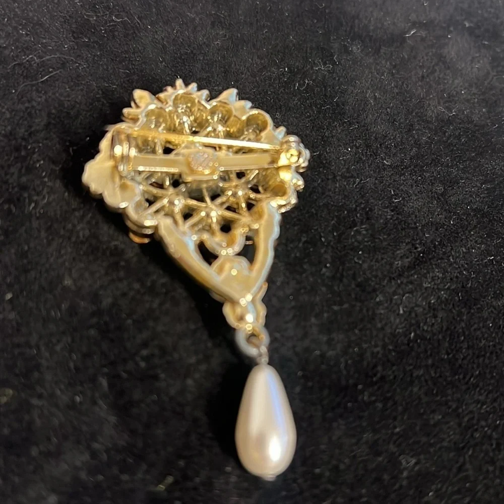 Goldtone Crystal and Pearl Drop Brooch Pin